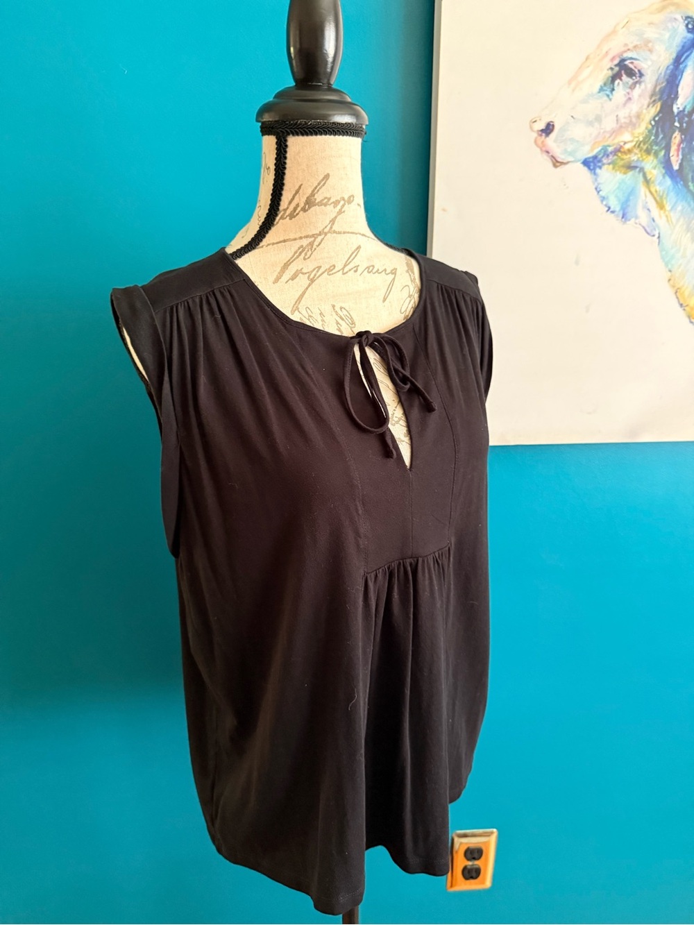 LOFT Black Sleeveless Tie-Neck Tank Top